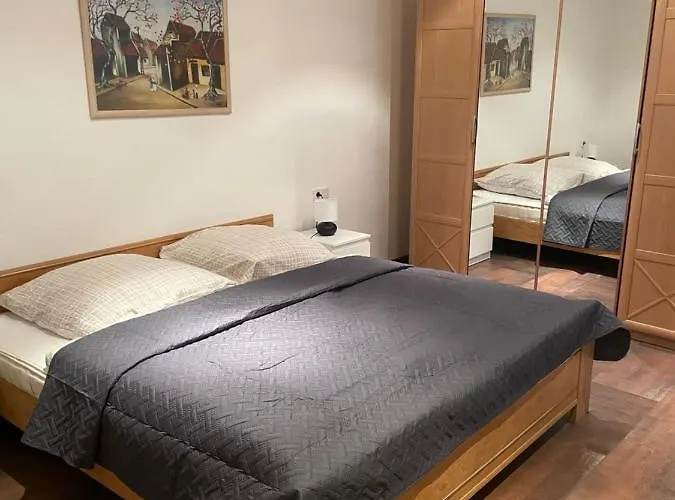 Schoene Zweiraumwohnung Im Zentrum